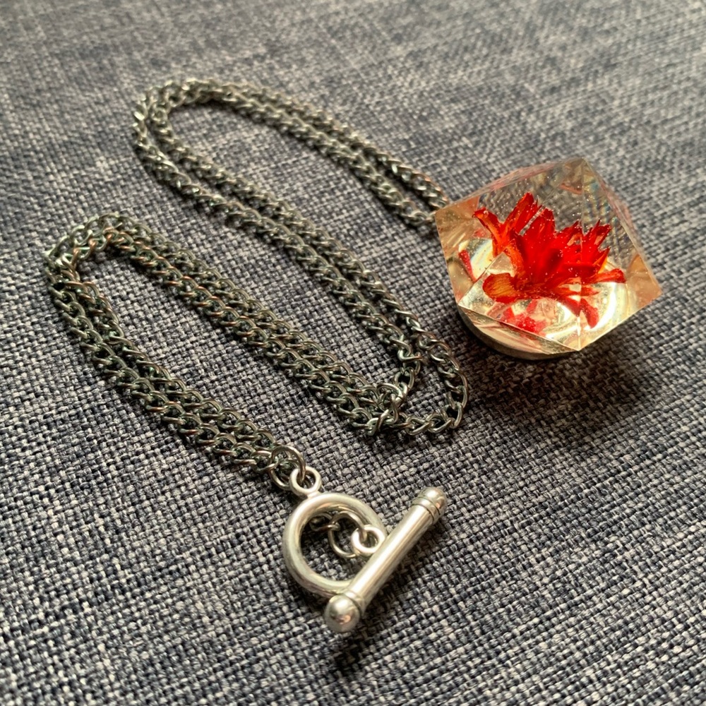 Floral Resin Pendant Necklace